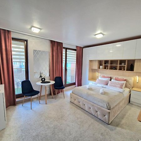 Green Terrace Centrum Apartment วรอตซวาฟ ภายนอก รูปภาพ