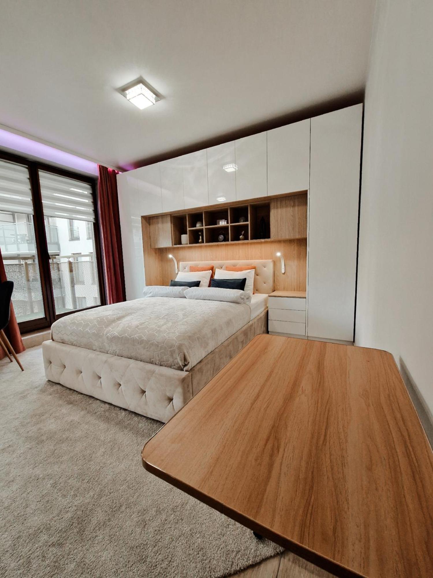 Green Terrace Centrum Apartment วรอตซวาฟ ภายนอก รูปภาพ
